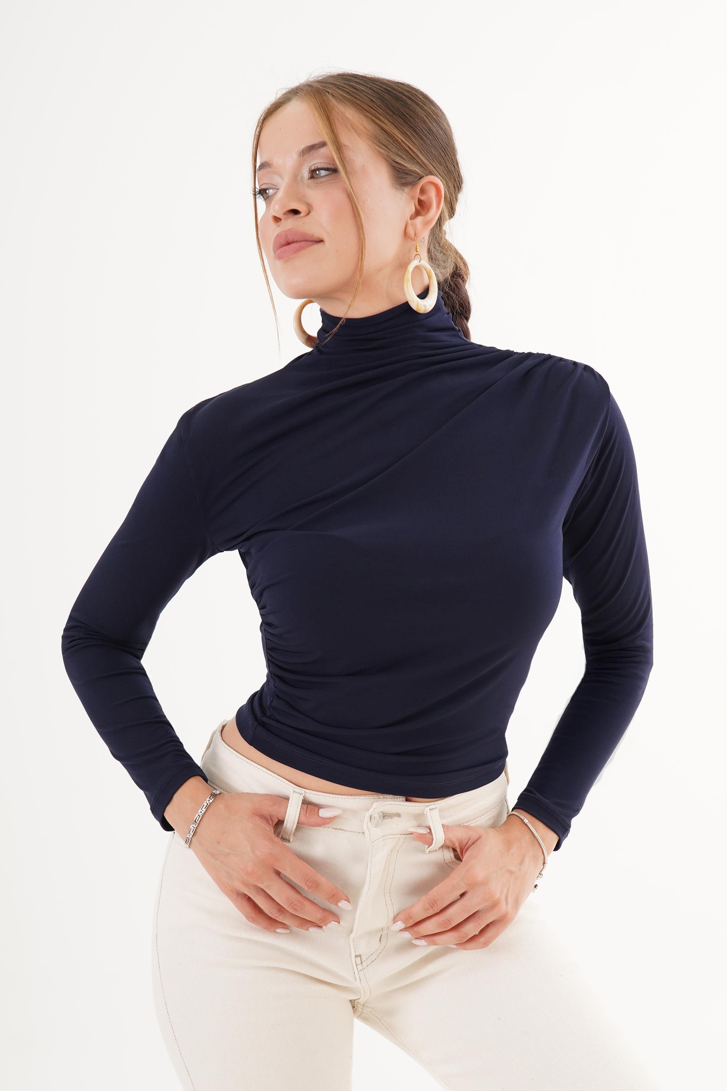 Omuz ve Bel Büzgülü Dik Yaka Toptan Bluz Stok Kodu 4847